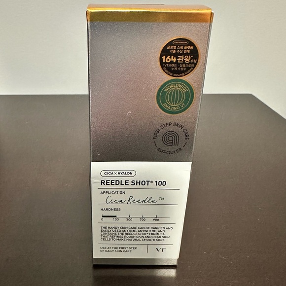 VT Cosmetics Cica x Hyalon Reedle‎ Shot 100 NIB - Picture 1 of 5